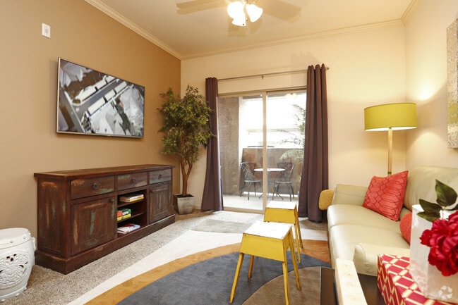 1BR,1BA-Bristol