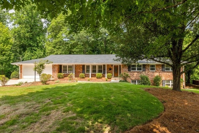 Building Photo - 2646 Caladium Dr NE
