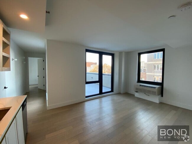 Building Photo - 635 Fourth Avenue Unit 502 Rental