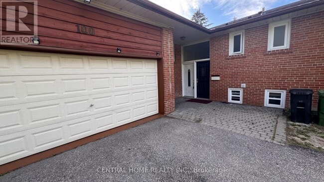 Photo - 100 Burbank Dr