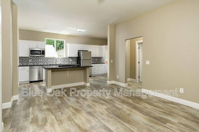Photo - 1507 W 5th St
