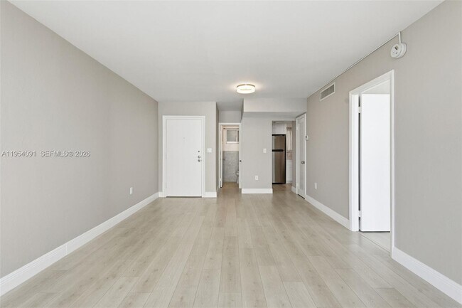 Photo - 1345 Lincoln Rd Unit 1006