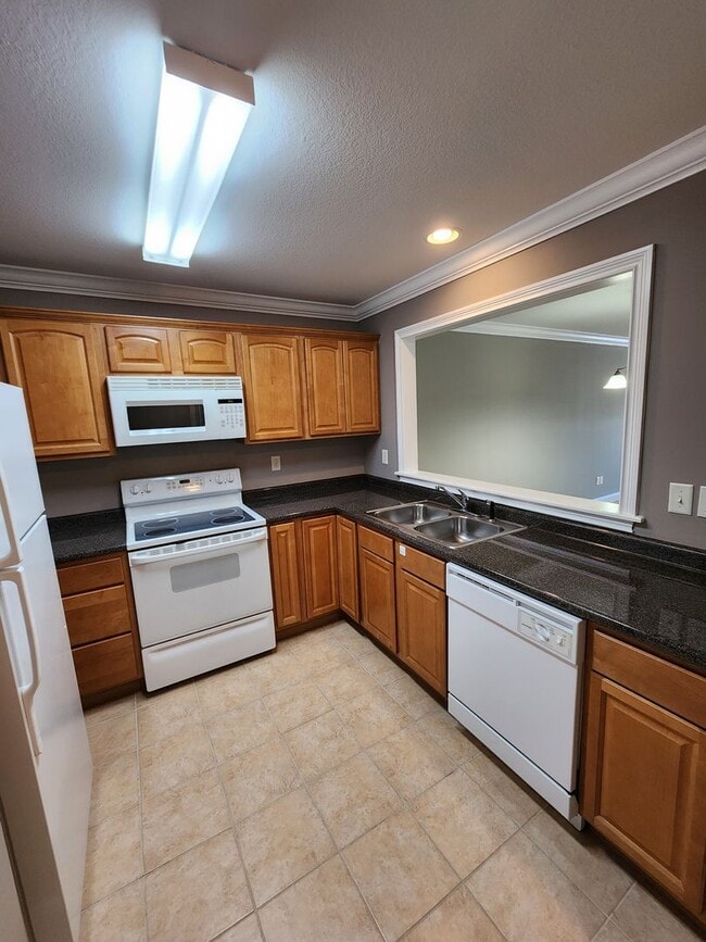 Photo - Alcoa 37701 - Very nice 2 bedroom townhome...