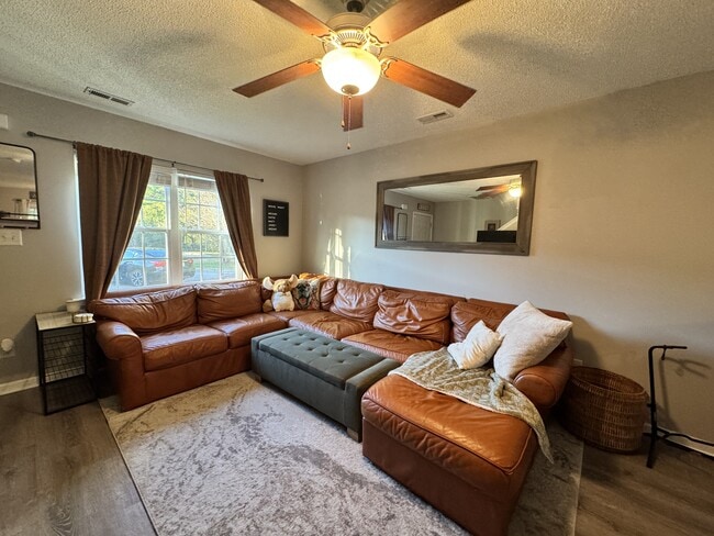 Photo - 5006 Banister Loop