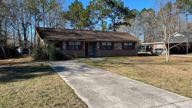 102 Kevin Rd
