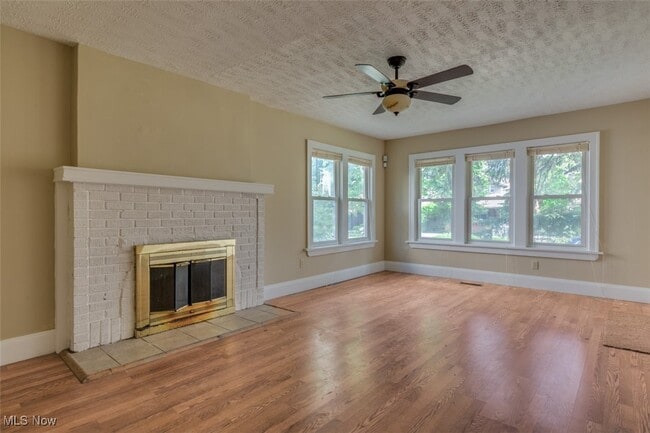 Photo - 3318 Tullamore Rd