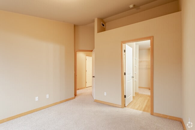 2BR, 2BA - 1242 SF - Condo - Hawkins House at Shiloh