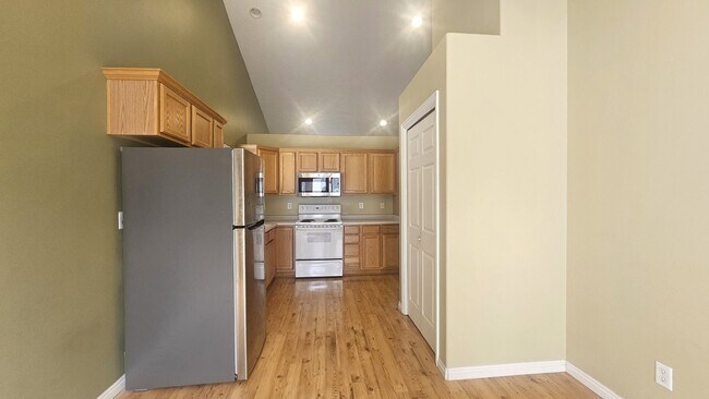 3175 W Davencourt Loop