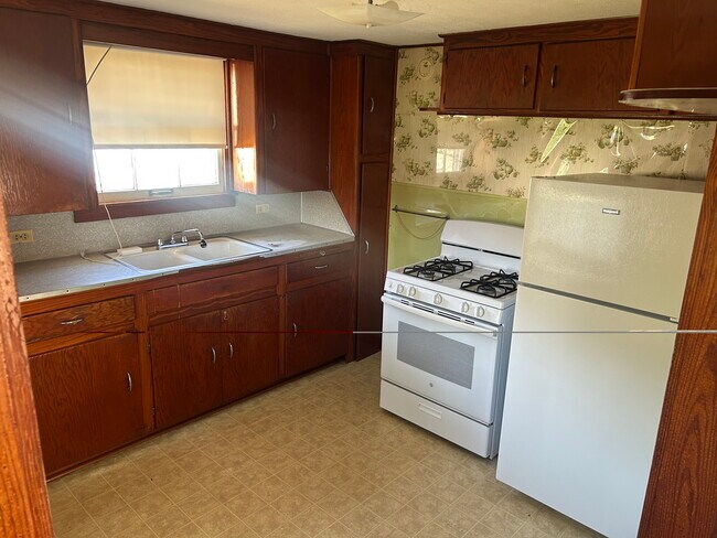 Photo - 525 Church St Unit 525 Church St