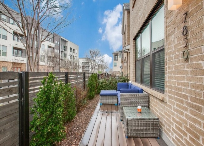 Photo - 7859 Verona Pl