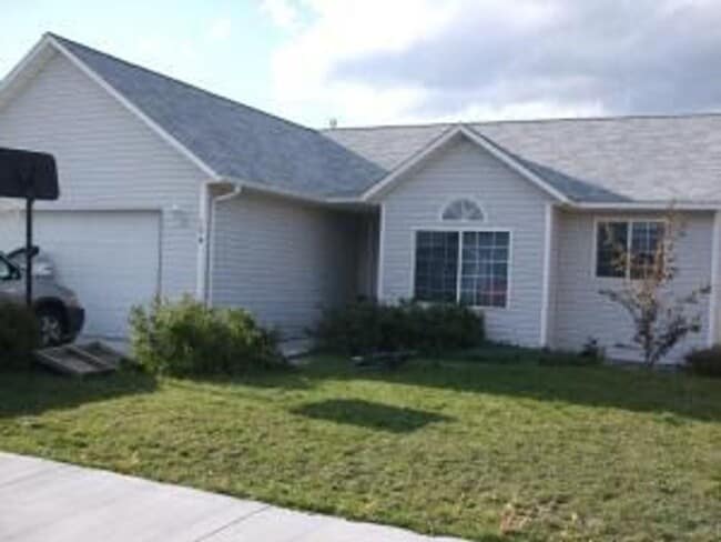 Photo - 3 Bed, 2 Bath Hamilton Home