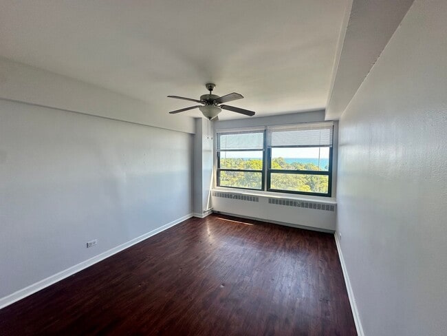 Photo - 4180 N Marine Dr Unit 1006