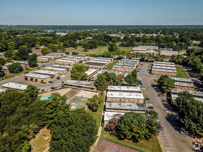 Aerial - University Gardens Manor Rental