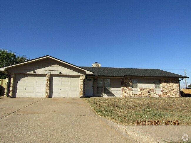 Building Photo - Nice home in the Meadow Brook area!