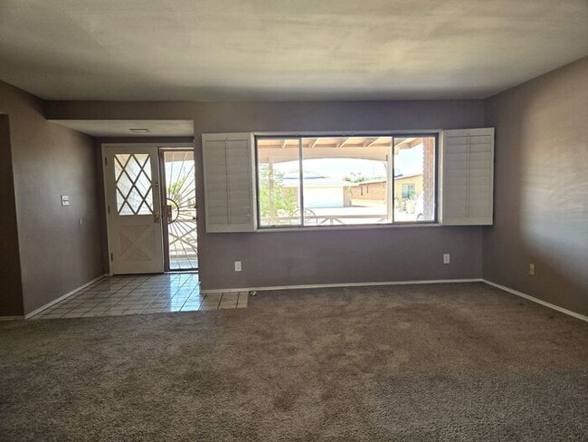 4330 W Royal Palm Rd