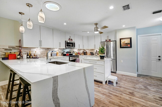 Photo - 156 Plover Ln