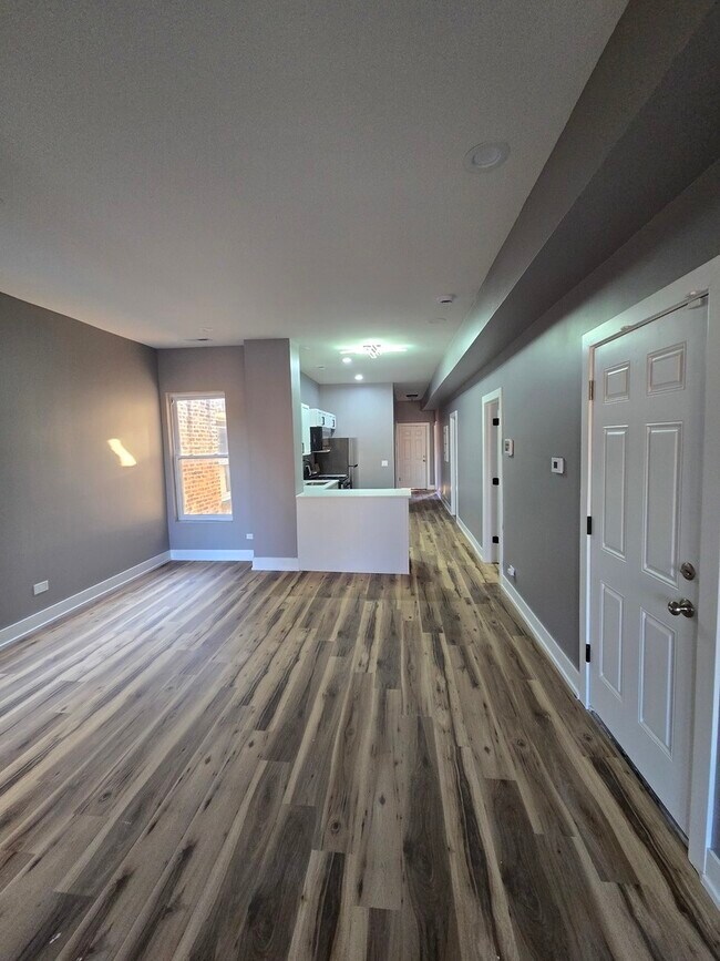 Photo - 3732 S Calumet Ave Unidad 2