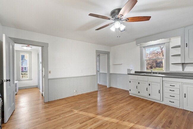 Photo - 20 Old Lowell Rd