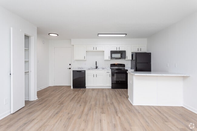 2 habitaciones, 1,5 baños, 769 pies cuadrados, Charleston, sala de estar