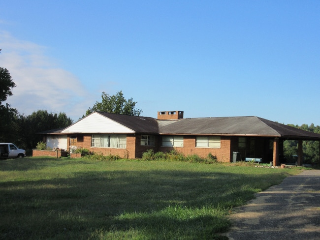 Building Photo - 3333 8th St Rental