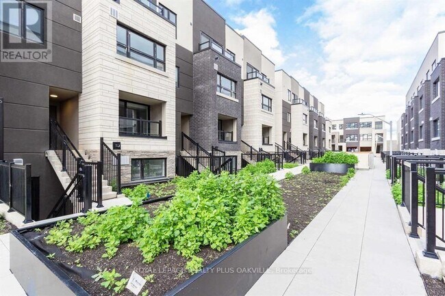 Photo - 1139 Cooke Blvd.