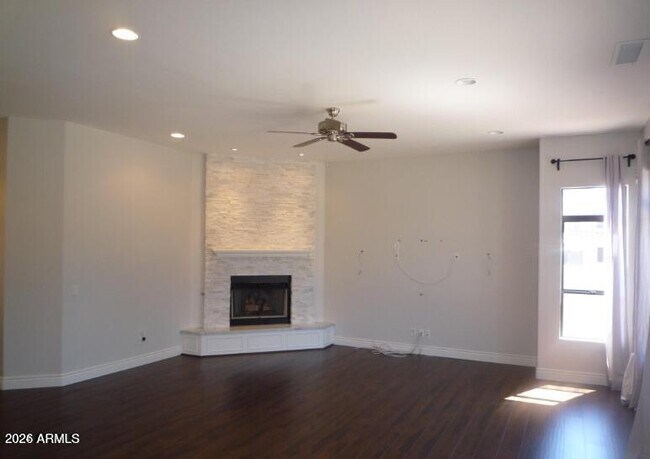 Photo - 4515 E Weaver Rd