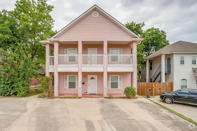 Building Photo - Wayside Duplex Unit (Bottom ) Rental