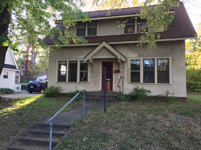 Photo - 622 2nd Ave House