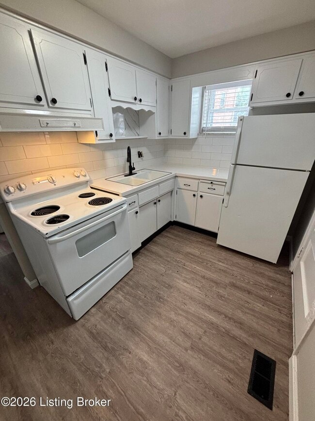 Building Photo - 338 Idlewylde Dr Unit 1