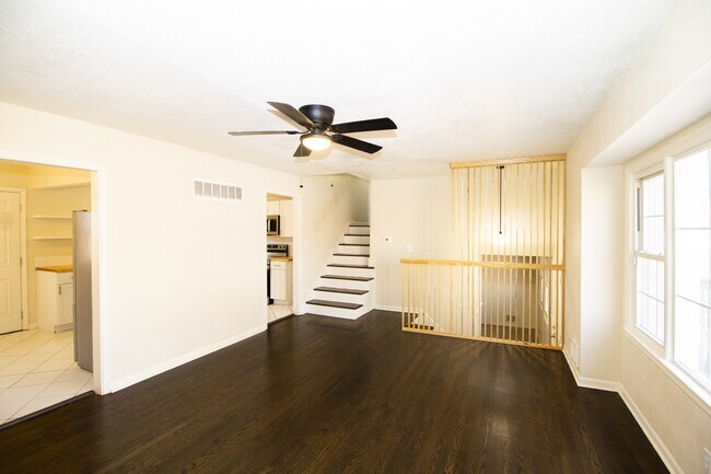 Photo - 8601 Oxford Ave