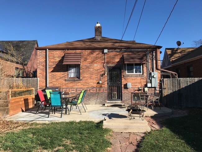 Private back yard - 3909 Perry Street