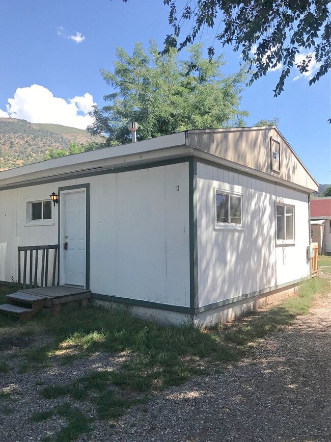 Building Photo - 144 Mel Rey Rd Unit 144 Mel Rey, Apt. #11