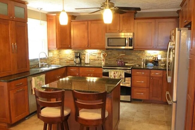 Photo - 402 Mt Airy Rd