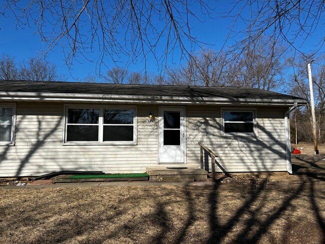 Building Photo - 126-128 Fauber Ln