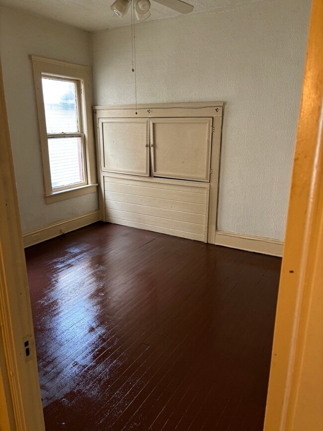 10320 Adams Ave Unit Down