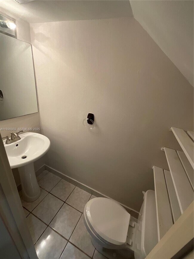 Photo - 13701 SW 84th St