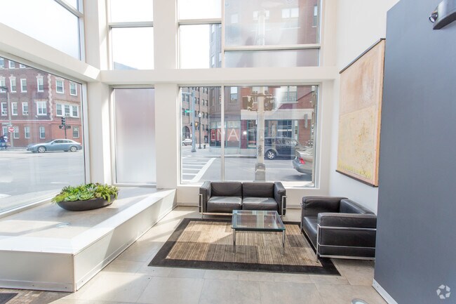 East Berkeley Street, 160
