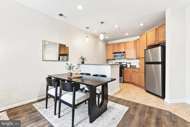 2655 Prosperity Ave Unit 311