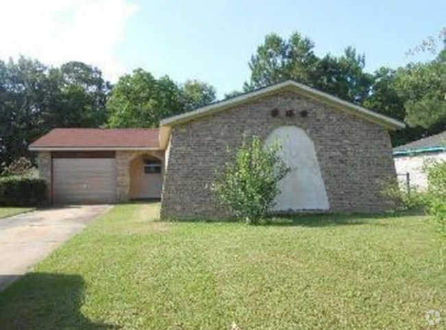Building Photo - 113 Carlsbad Pl Rental