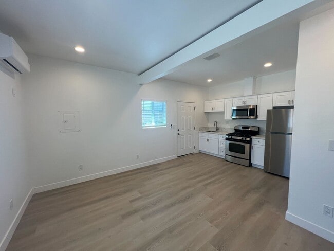 Photo - 1962 Harbor Ave Unit 1962 A