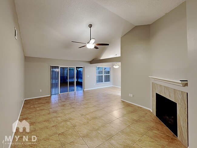 Photo - 2030 Shadow Pine Dr