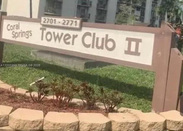 Building Photo - 2701 Riverside Dr Unit 316-B