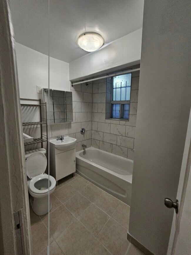 Photo - Vaughan Gardens