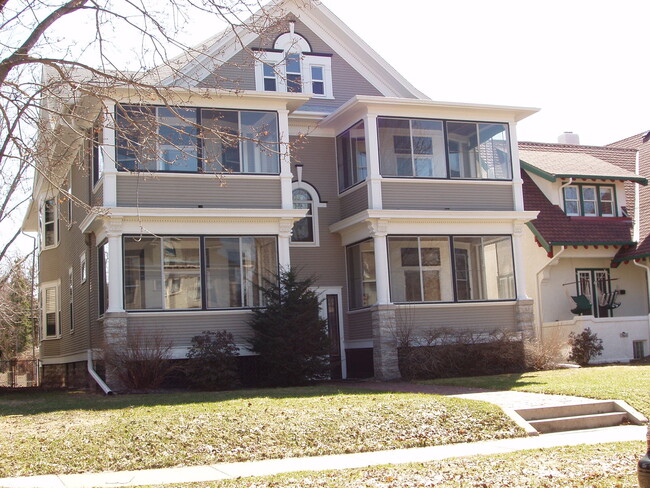 Photo - 1032 Portland Ave Unit 03