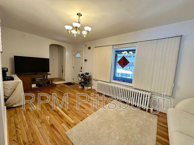 Photo - 6526 Rosemoor St