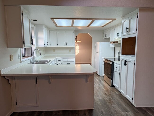 Photo - 4004 Moody Pl