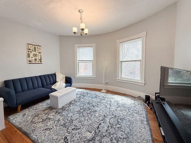 Photo - 37 Harvard Ave Unidad 37