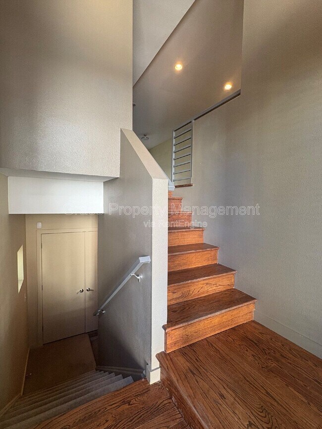 Photo - 3400 Larimer St