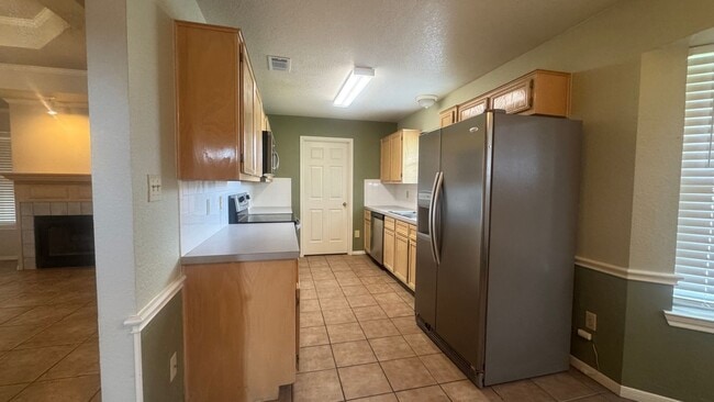 Photo - 3 Bedroom Home Conveniently Located off Stan Schlueter in Killeen