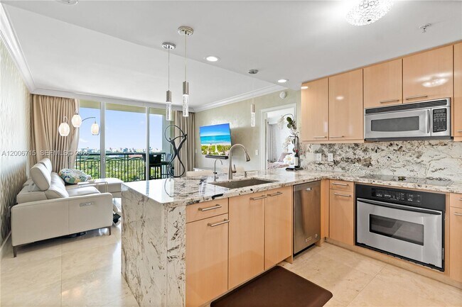 3350 SW 27th Ave Unit 1706
